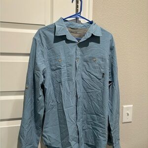 Eddie Bauer Men's Light Blue button down shirt, large